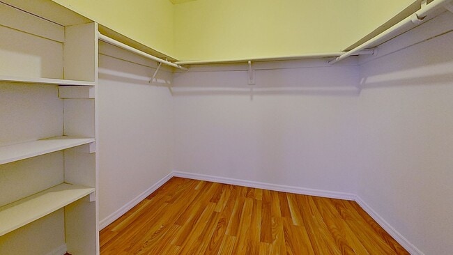 Building Photo - Cute 1 Bed 1 Bath Condo in Colonial Point!