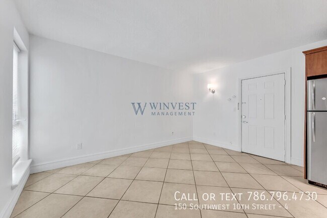 Building Photo - 150 SW 10th St