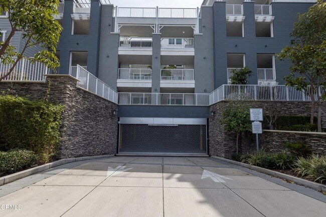 Building Photo - 2 Bedroom + 2 Bathroom Condo | Seabridge | Oxnard | Unfurnished