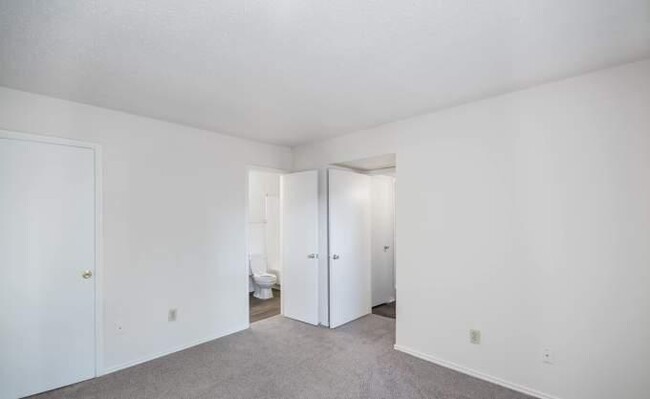 Building Photo - 1 bedroom in Irving TX 75038