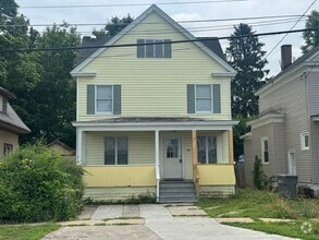 Building Photo - 4 Bedroom 2 Bathroom Single Family Rental ...
