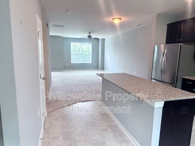 Building Photo - 6002 Kentworth Dr