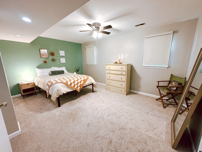 Building Photo - 1408 Highland Trl