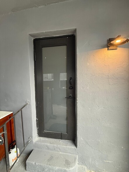 Building Photo - 3669 NW 18th St