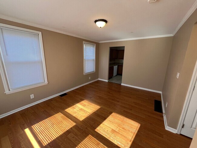 Building Photo - 348 Chase Ave