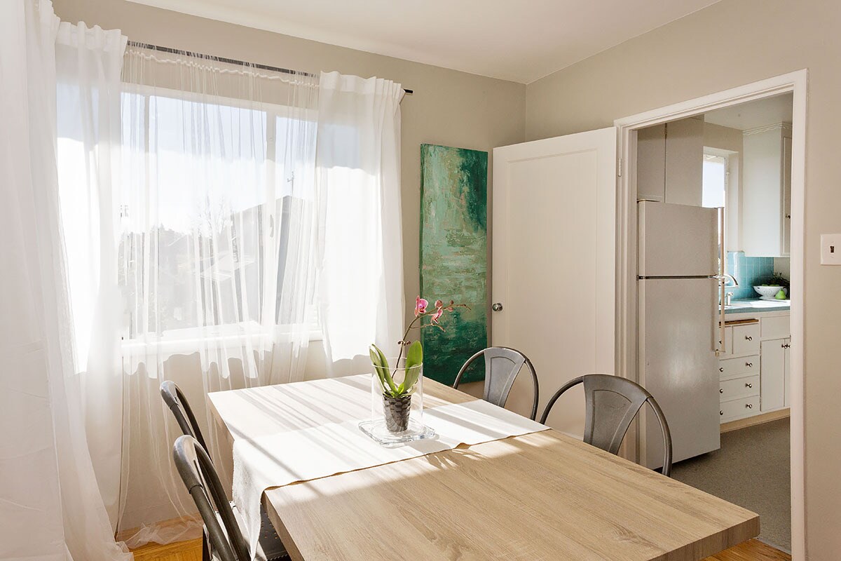 Building Photo - 459 44th St