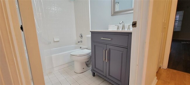 Building Photo - 5250 SW 97th Dr