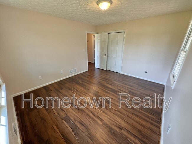 Building Photo - 4469 Georgia 42