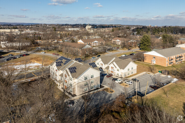 Aerial Photo - Crossroads Apartments