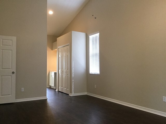 Building Photo - 14988 Faversham Cir