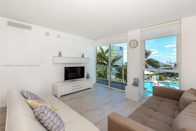 Building Photo - 253 NE 2nd St