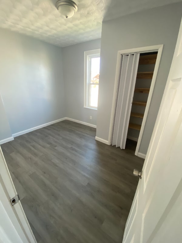 Building Photo - 712 Linden Ave