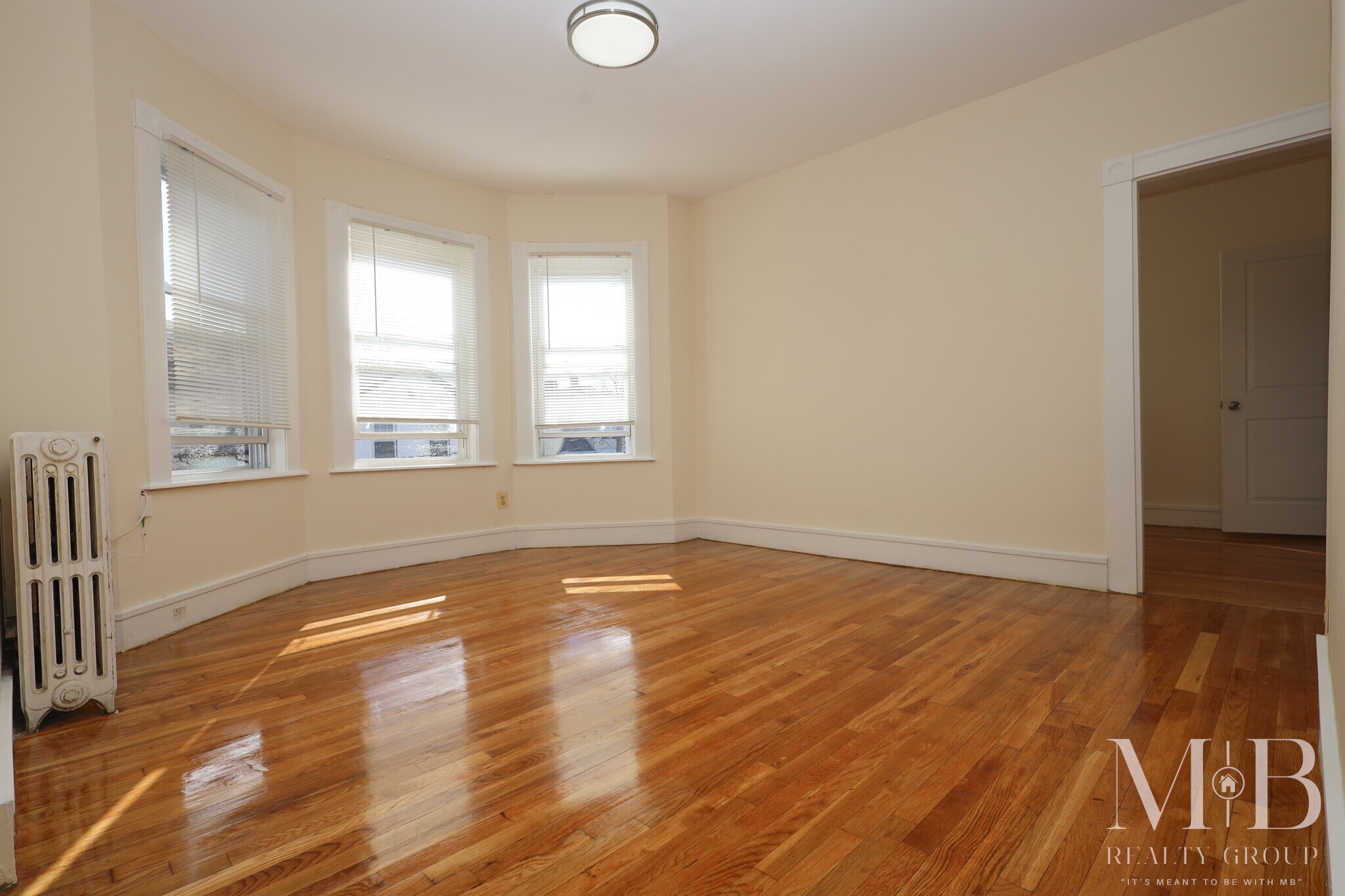 Building Photo - 110 Murdock St