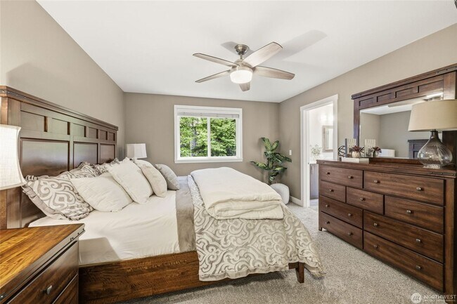 Building Photo - 3bd/2.25ba Duvall Home