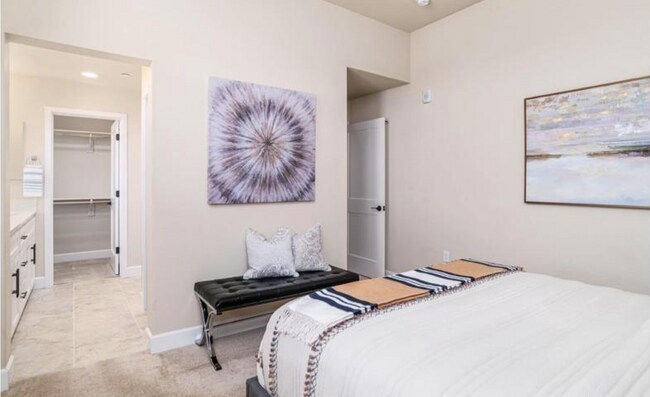 Building Photo - 833 Tranquility Cir