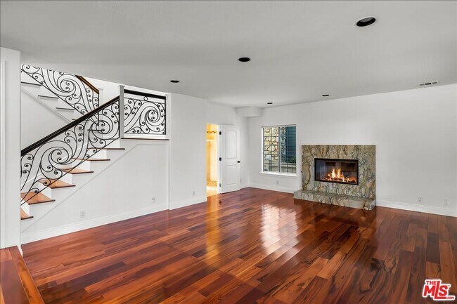 Building Photo - 1561 3rd St