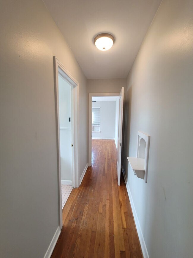 Building Photo - 340 Natalen Ave