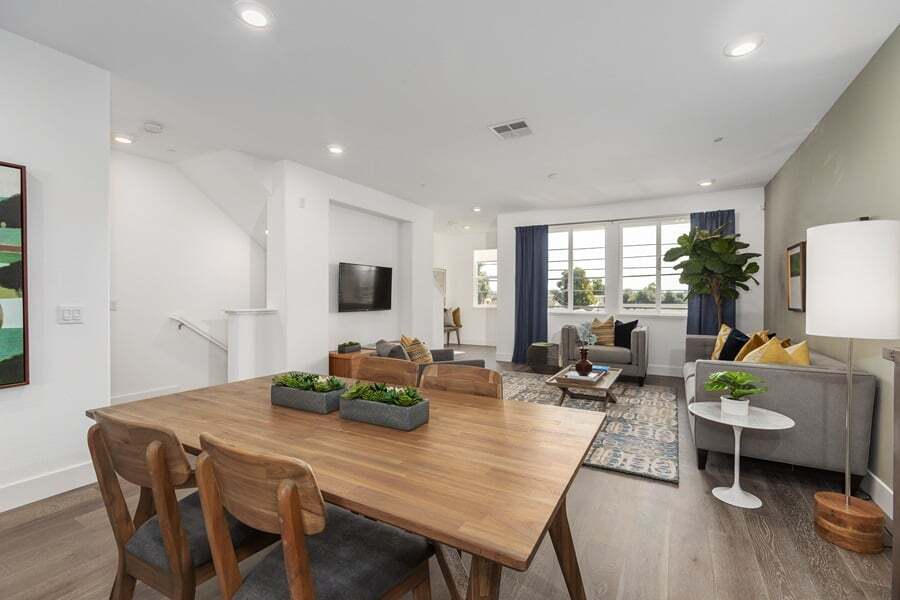 Great Room - 29430 Urbia Way