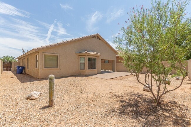 Building Photo - 11914 N 150th Ln