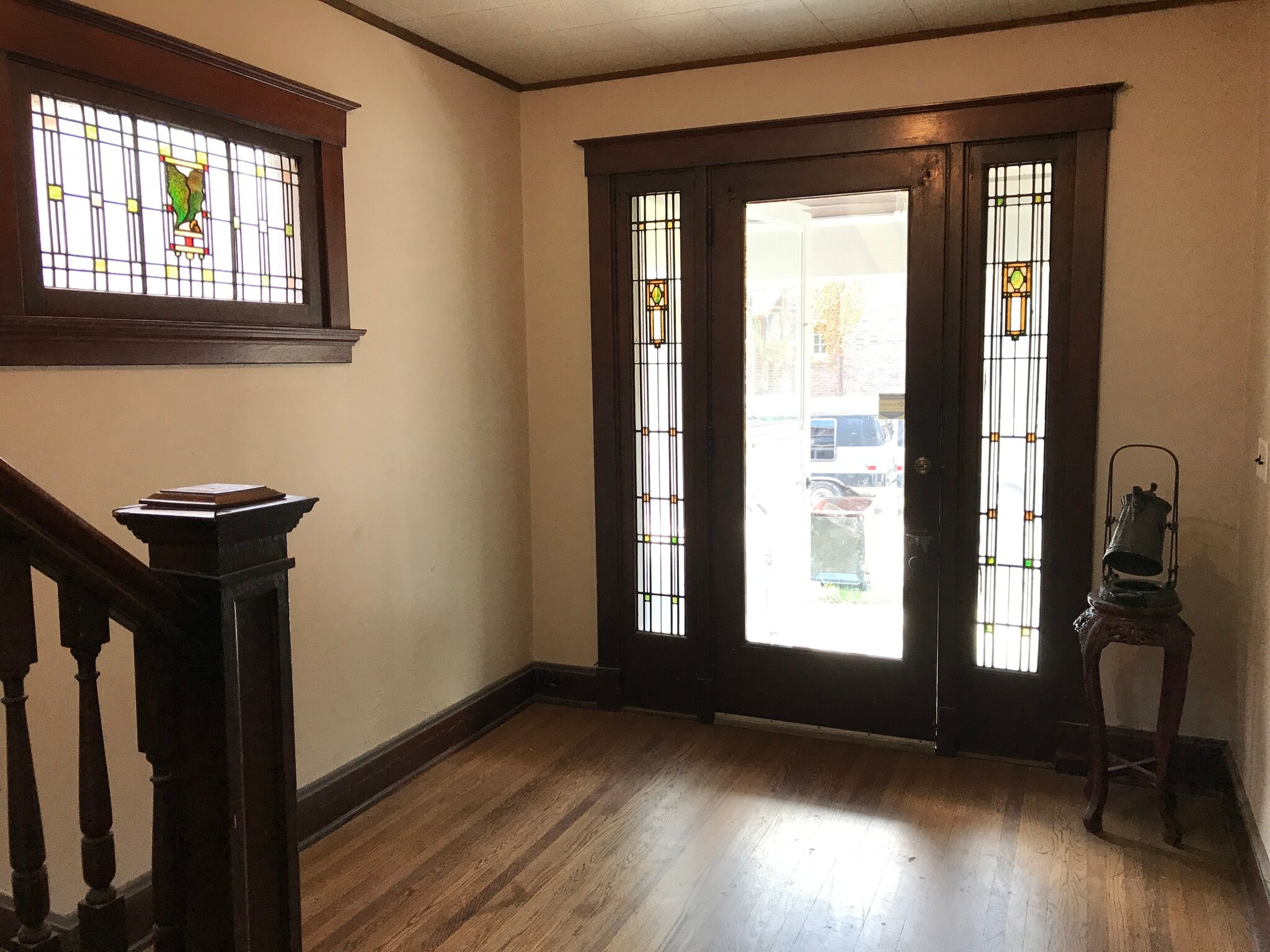 Front Entrance/Foyer - 602 E 21st St