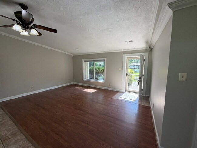 Building Photo - Home for Rent