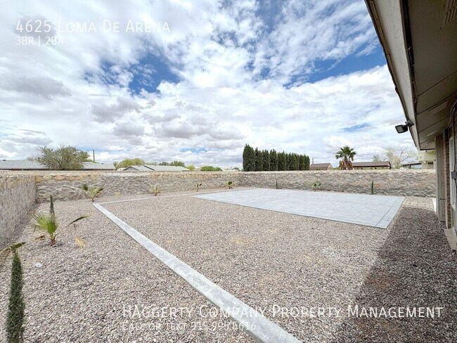 Building Photo - 4625 Loma De Arena Ct