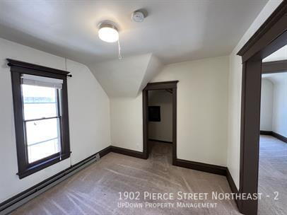 Building Photo - 1902 Pierce St NE