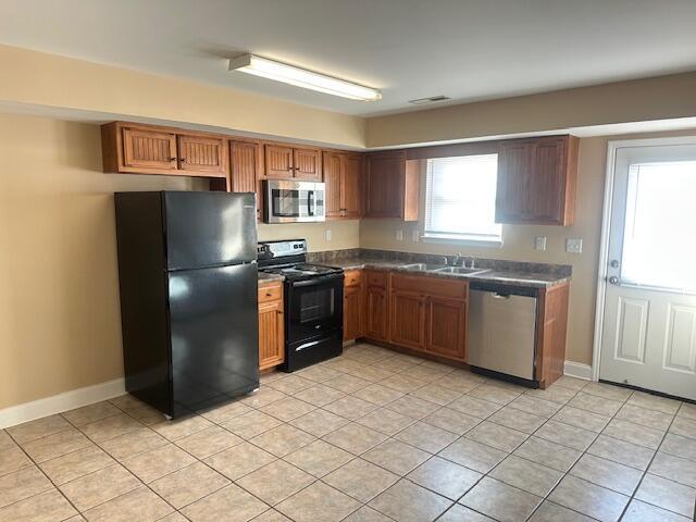 Building Photo - 1615 Manchester Trail NE