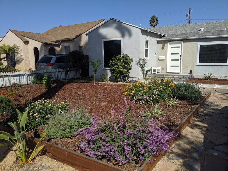 Front of House - 1748 Wellesley Ave