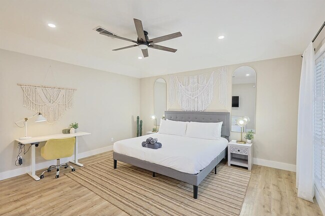 Building Photo - 2368 County Road 852-SI ID1055509P