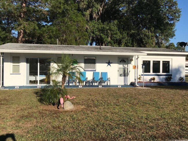 Building Photo - 1601 Dolphin Dr