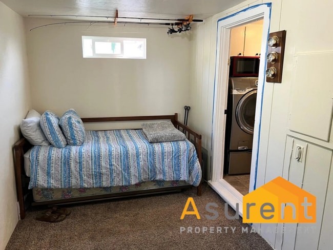 Building Photo - Beautiful Single-Level Home Located in the...