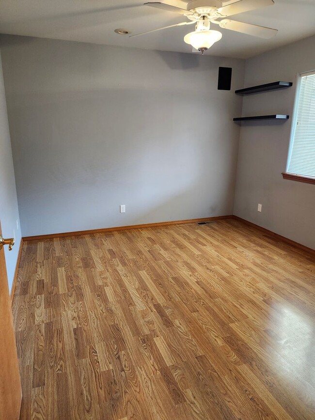 Building Photo - 106 Prestwick Ln