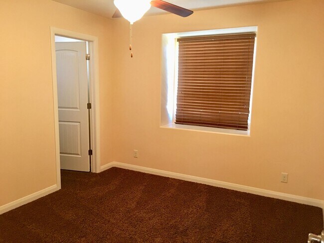 Building Photo - Treasure Valley Home