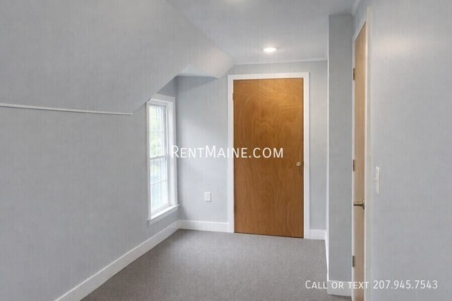 Building Photo - 11 Somerset St