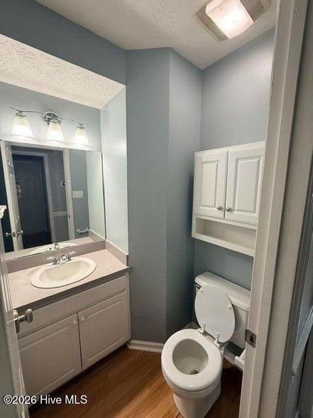Building Photo - 711 Barney Fones Dr