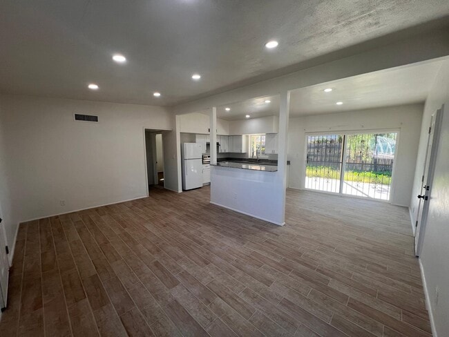 Building Photo - 6334 E Calle Luna