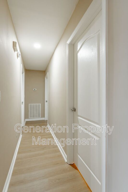 Building Photo - 11209 Dayton Pike