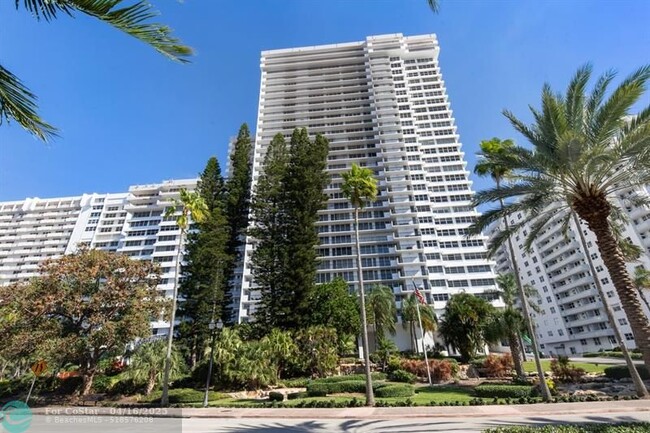 Building Photo - 4280 Galt Ocean Dr