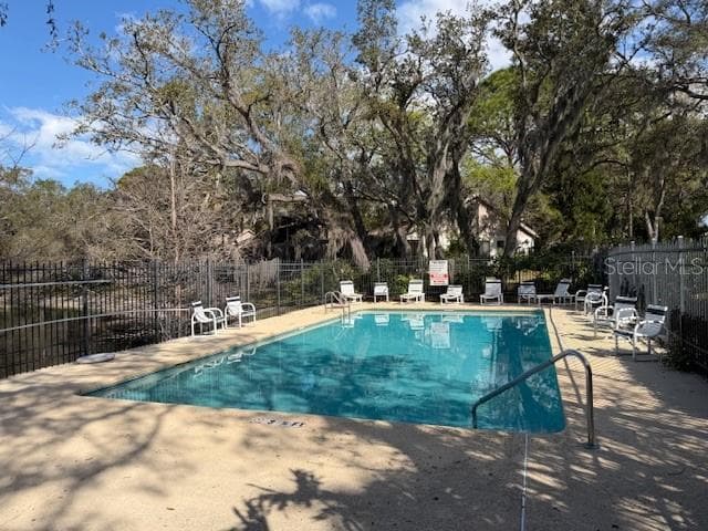 Building Photo - 1913 Whispering Way