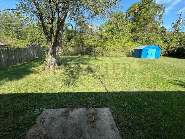 Building Photo - 4818 Woodend Ave