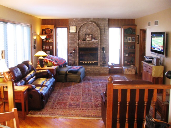 Family room - 14520 W Maylore Ct