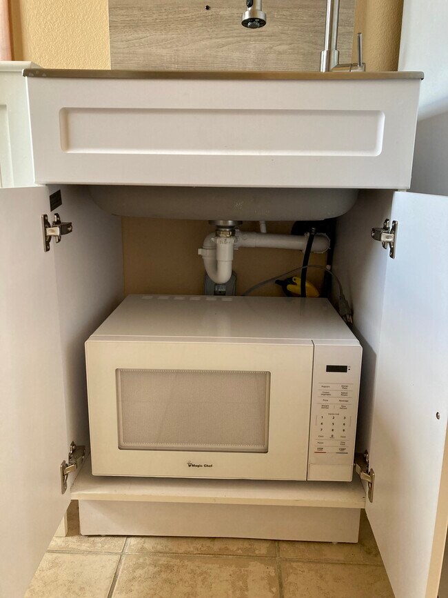 Building Photo - 7750 County Road 111