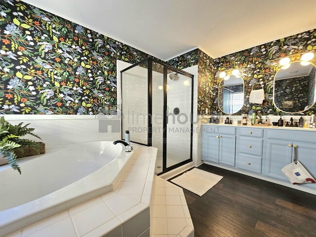 Building Photo - 820 Gem Ct