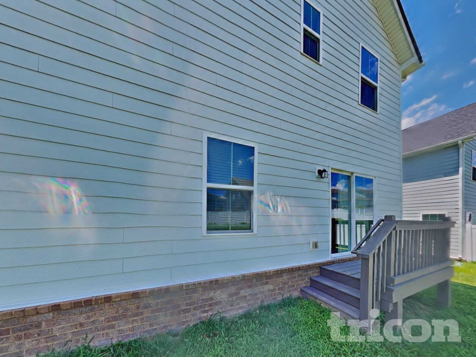 Building Photo - 833 Dean Dr