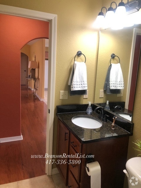 Building Photo - Super cute property - Virtual Showings Com...