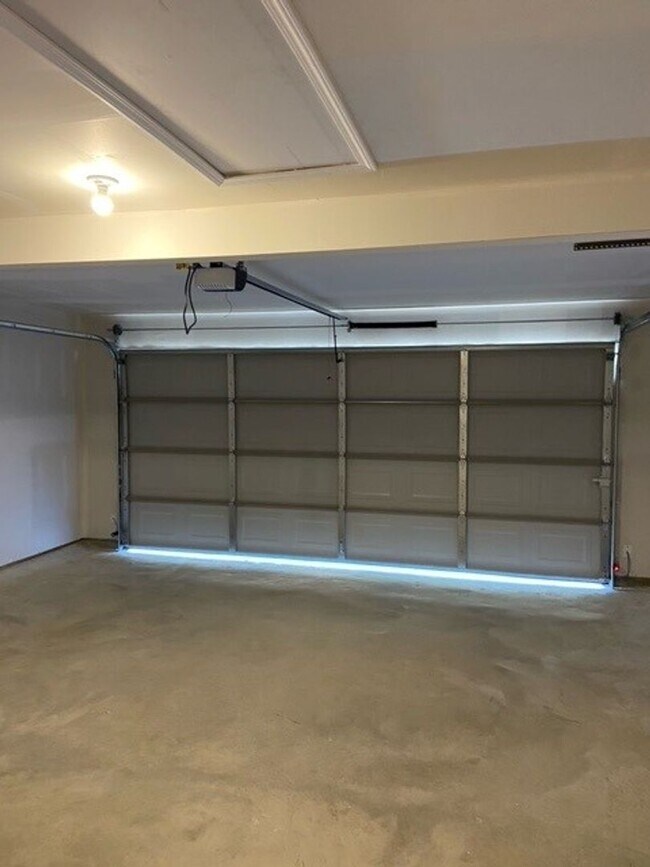 Building Photo - PRE-LEASING NOW!! Beautiful Three Bedroom | Two Bathroom Home in Maumelle!