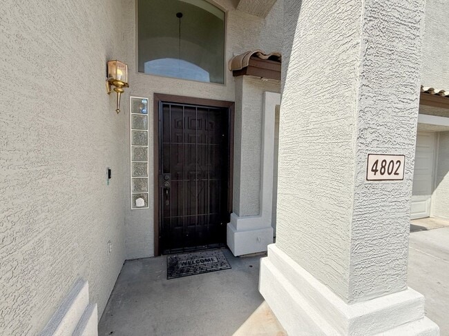 Building Photo - 4802 W Fawn Dr