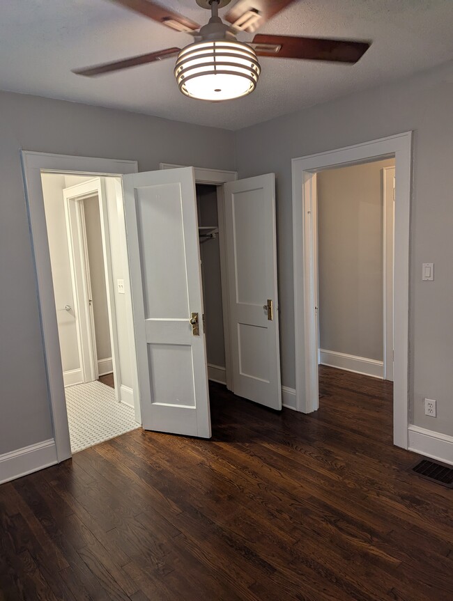Building Photo - 720 Berne St SE Apt B
