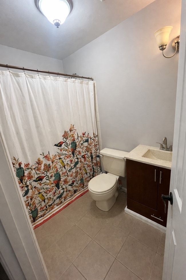 Building Photo - 6455 Green Field Rd